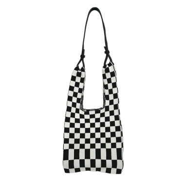 mia_checked-tote-blackwhite_1